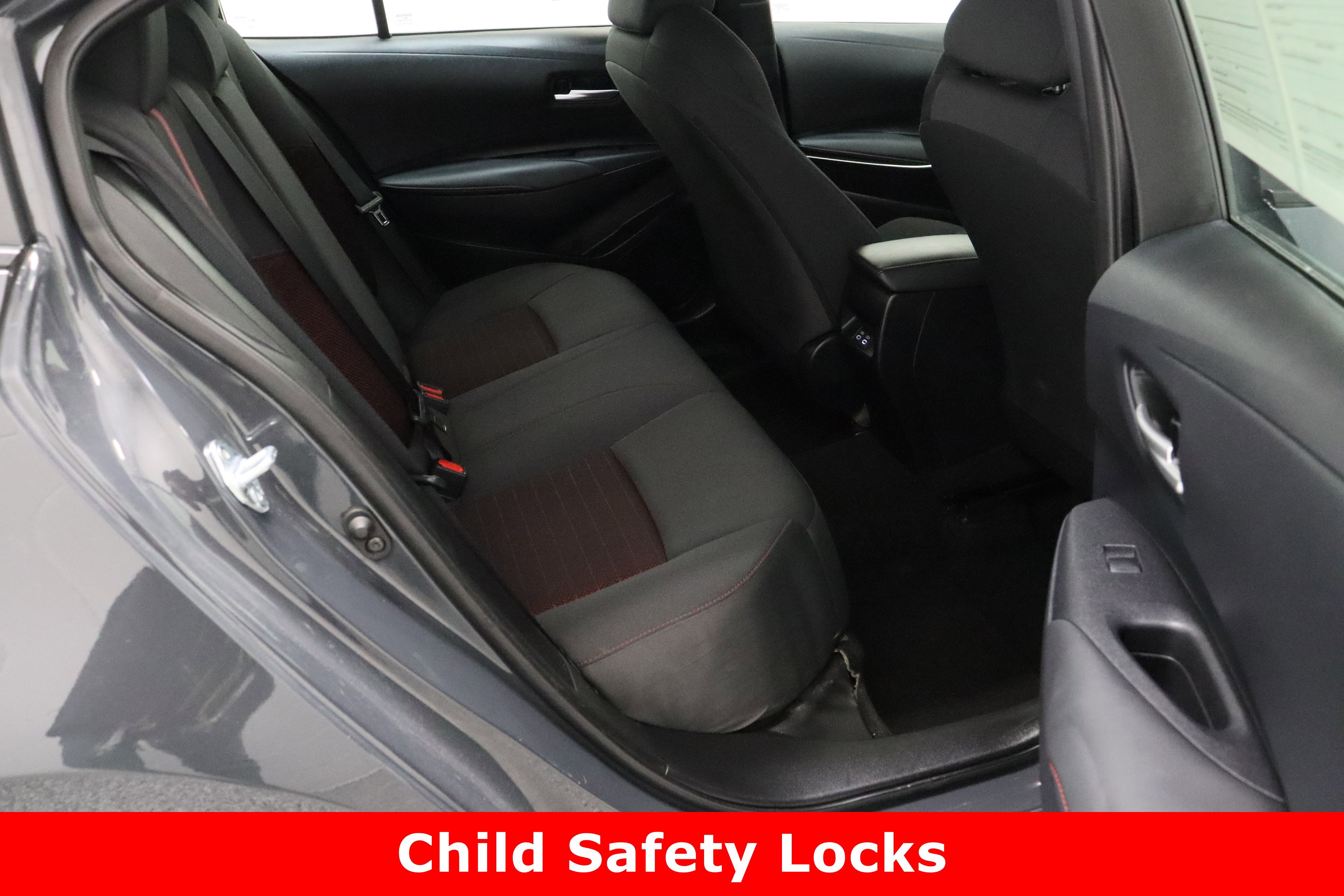 Used 2025 Toyota Corolla SE FWD image 31
