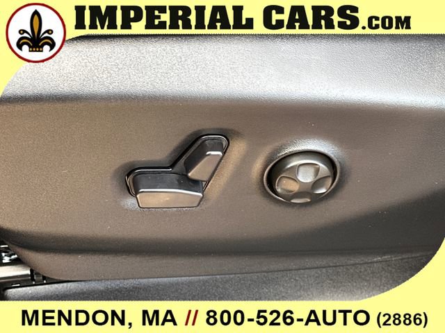 New 2026 Chrysler Pacifica Select FWD image 34