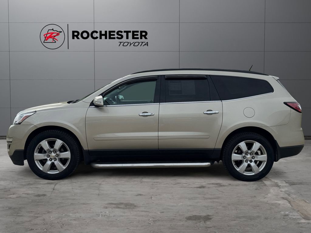 Used 2016 Chevrolet Traverse LT w/ Style and Technology Package AWD/4WD image 2