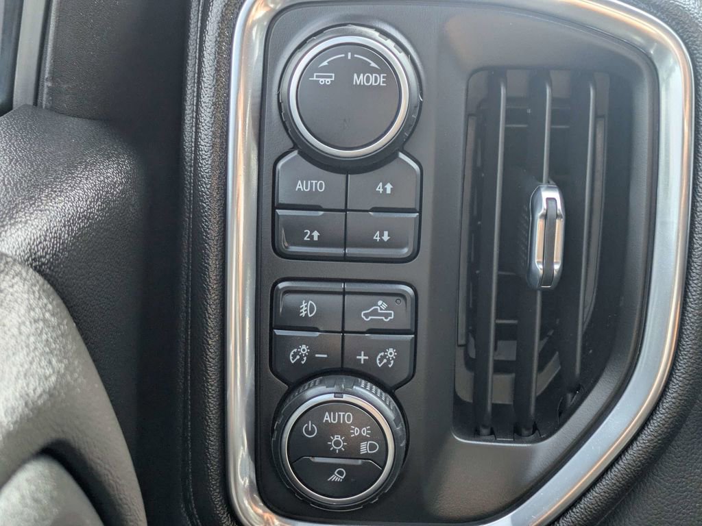 Used 2022 Chevrolet Silverado 1500 RST AWD/4WD image 23