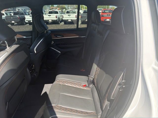 Used 2024 Jeep Grand Cherokee Summit image 20