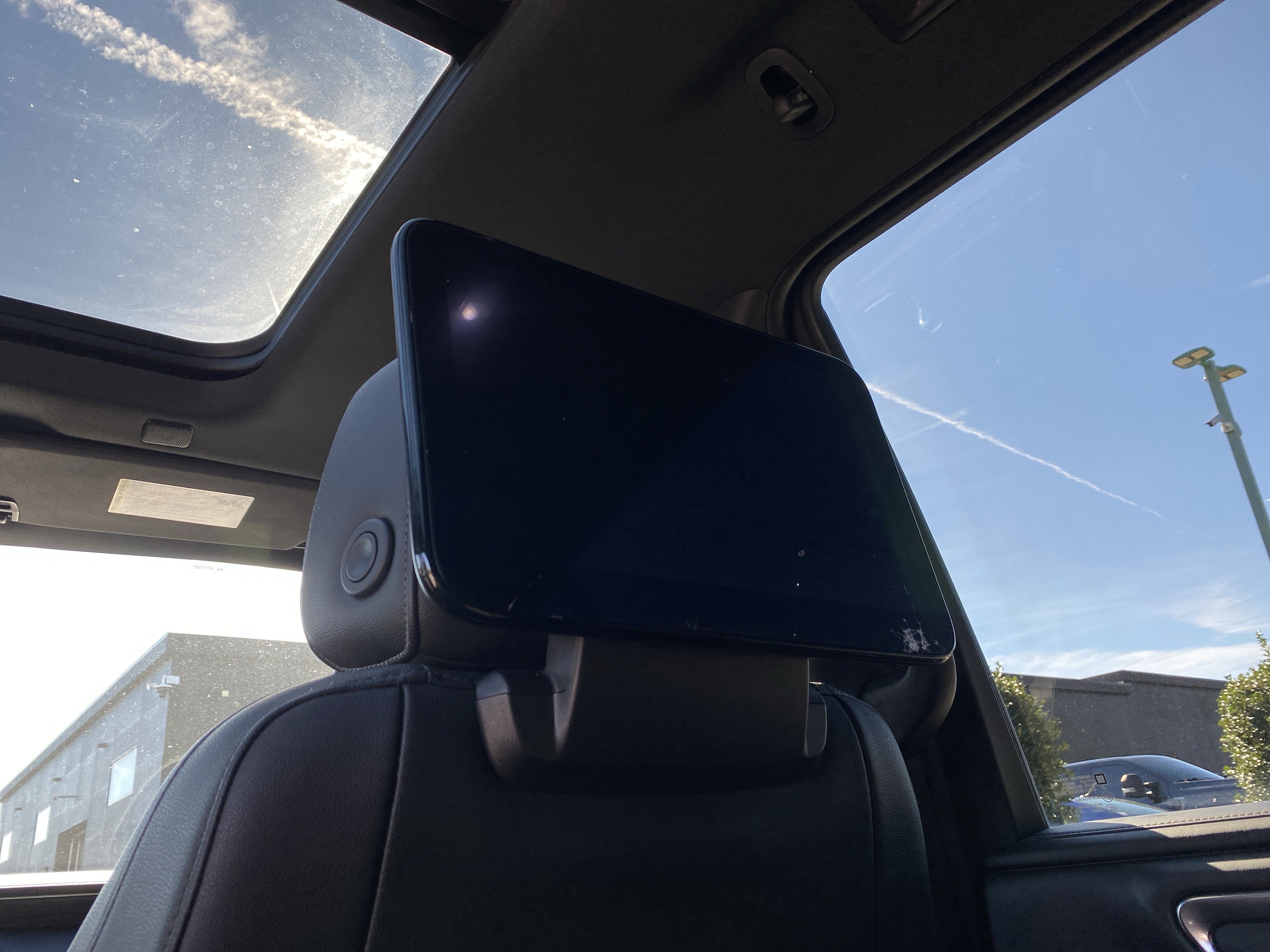 Used 2021 Chevrolet Tahoe Z71 w/ Z71 Off-Road Package image 36