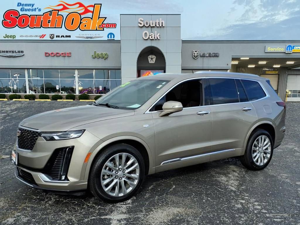 Used 2022 Cadillac XT6 Premium Luxury AWD/4WD image 4