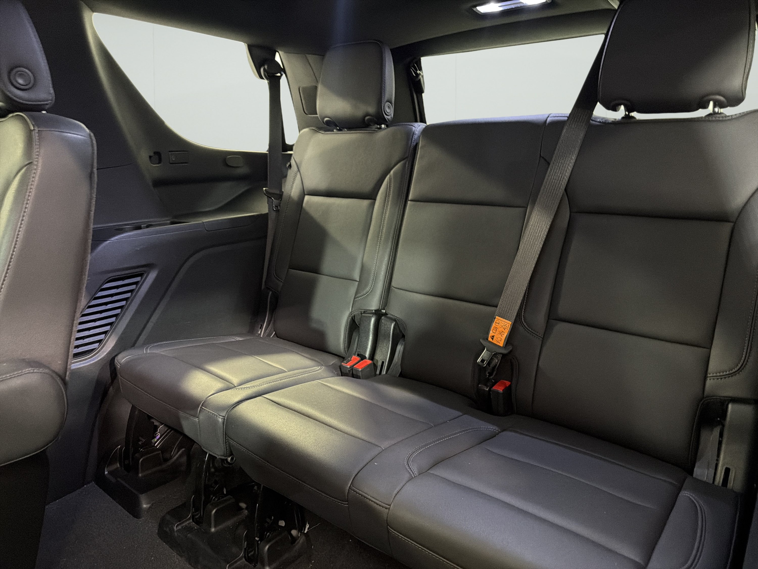 Used 2024 Chevrolet Tahoe LT w/ LT Signature Plus Package RWD image 11
