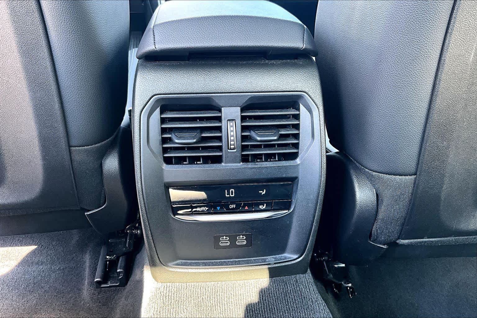Used 2025 BMW 330i Sedan RWD image 37