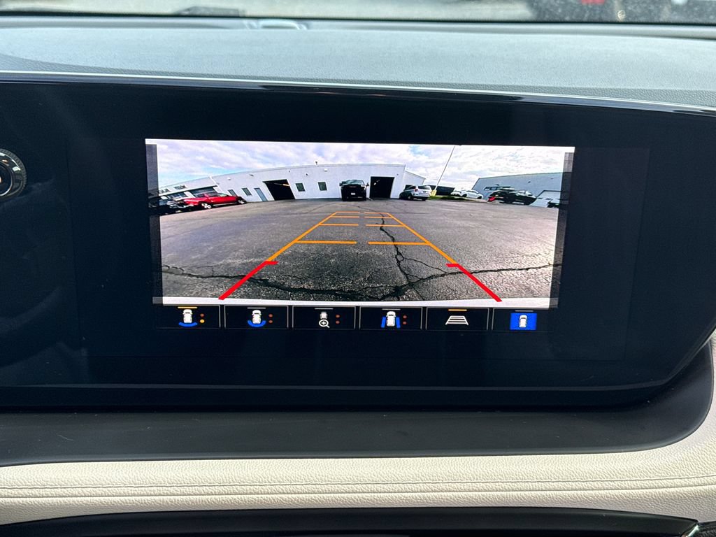 Certified 2025 Buick Encore GX Avenir w/ Avenir Technology Package AWD/4WD image 25
