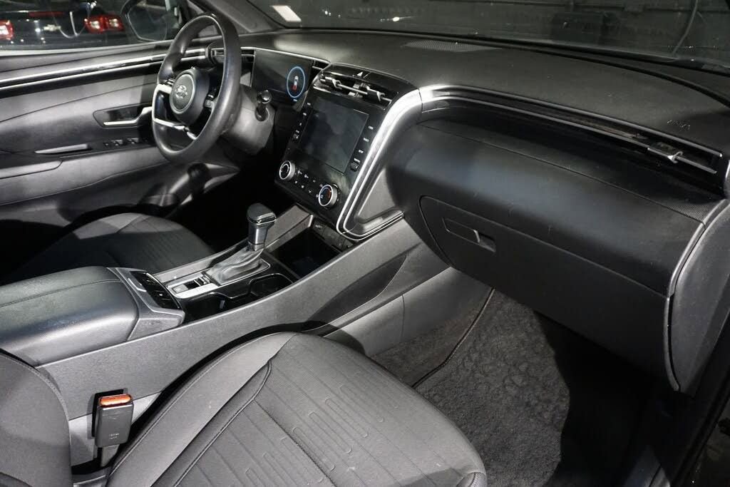 Used 2022 Hyundai Santa Cruz SEL w/ Activity Package FWD image 17