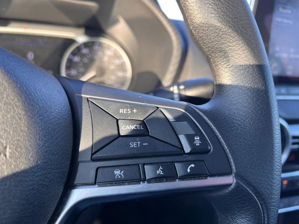 Used 2024 Nissan Sentra SV image 19