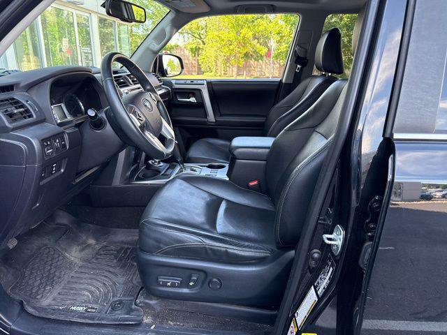Used 2015 Toyota 4Runner Limited AWD/4WD image 9