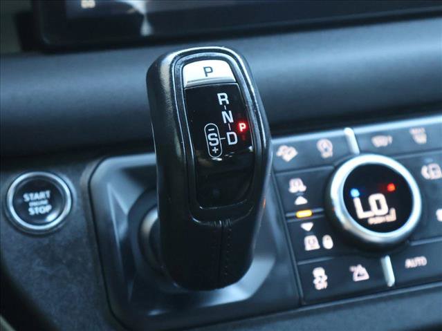 Used 2023 Land Rover Defender 110 X-Dynamic SE AWD/4WD image 18