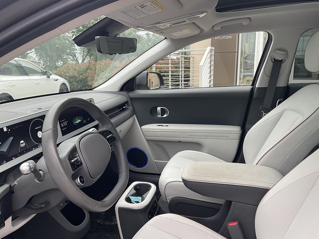 Certified 2024 Hyundai Ioniq 5 Limited AWD/4WD image 2