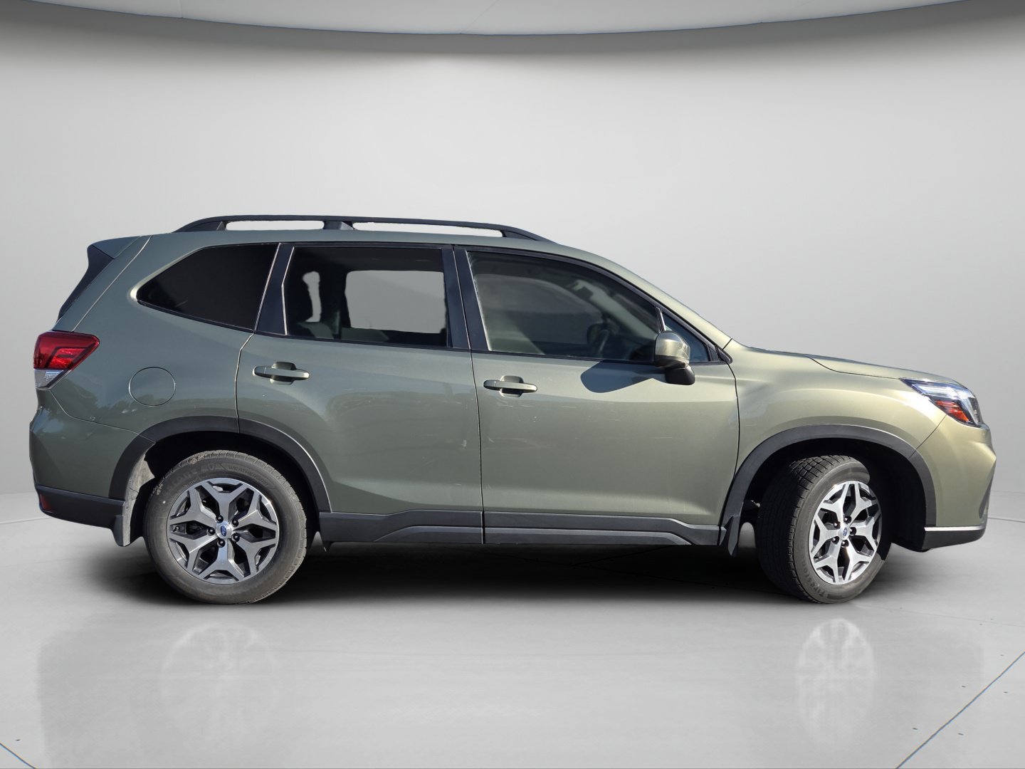 Used 2021 Subaru Forester Premium w/ Popular Package #1 AWD/4WD image 24