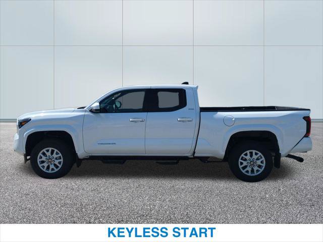 Used 2024 Toyota Tacoma SR5 AWD/4WD image 10