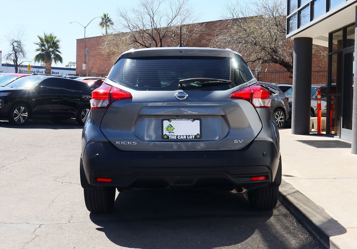 Used 2020 Nissan Kicks SV FWD image 11