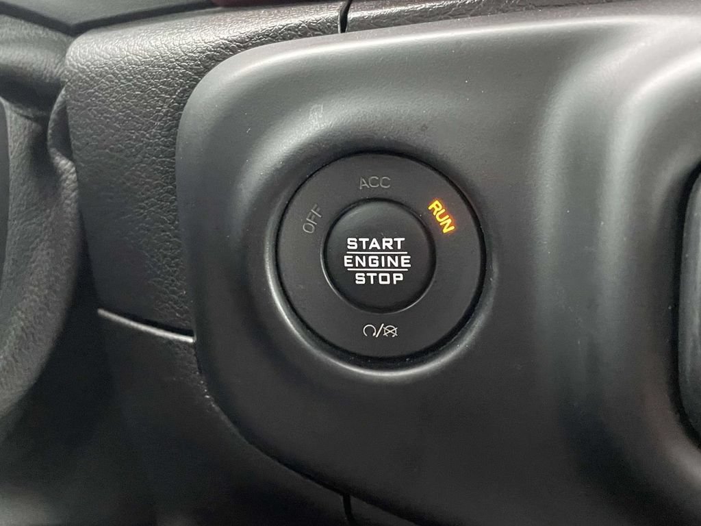 Certified 2019 Jeep Wrangler Unlimited Rubicon AWD/4WD image 35
