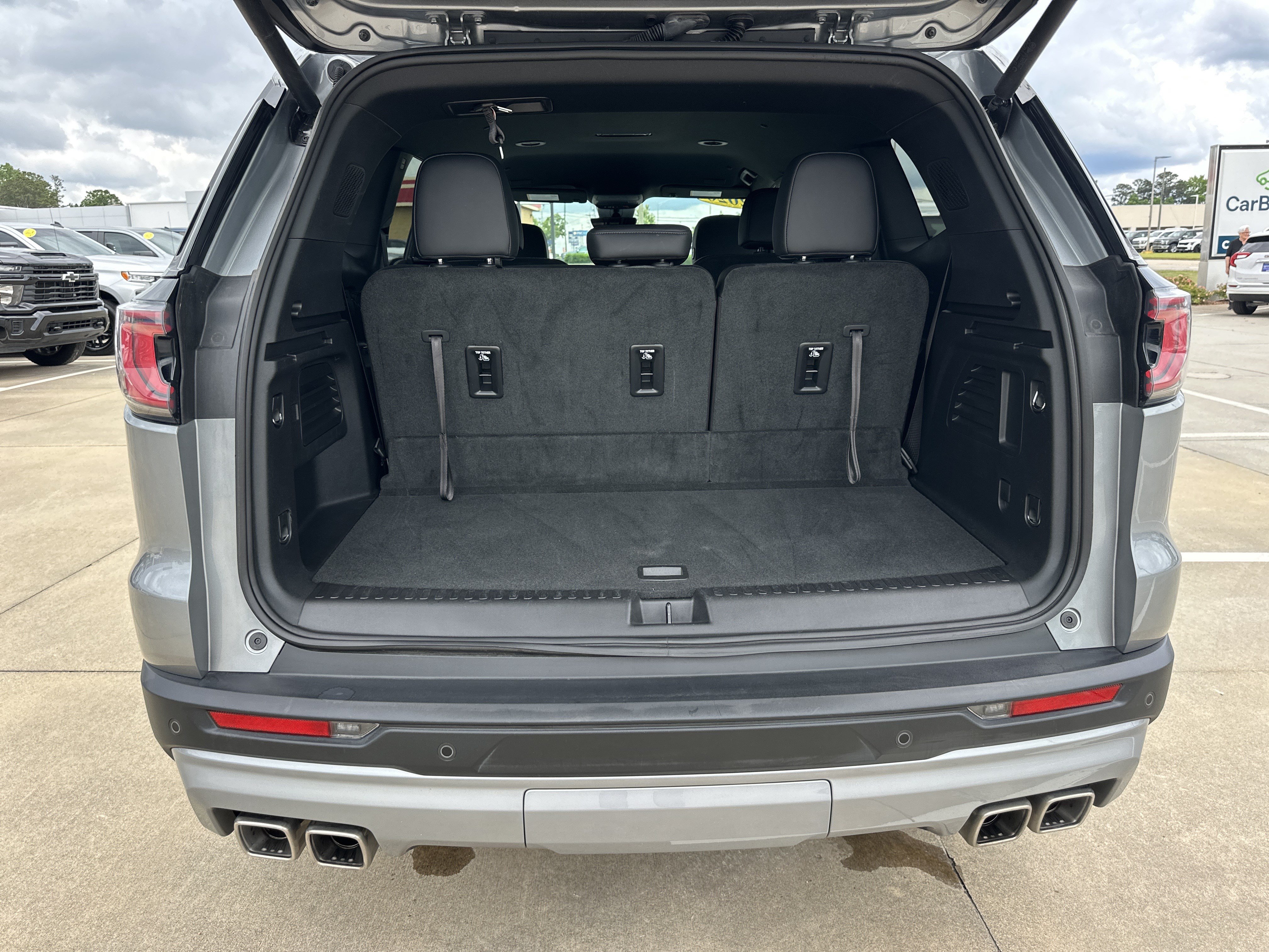 Certified 2026 GMC Acadia Elevation w/ Elevation Premium Package FWD image 35