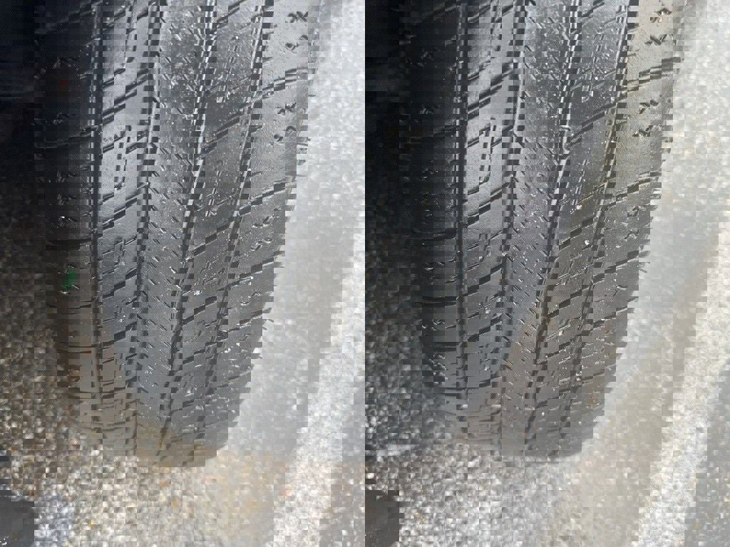 Used 2009 Toyota Camry LE image 2