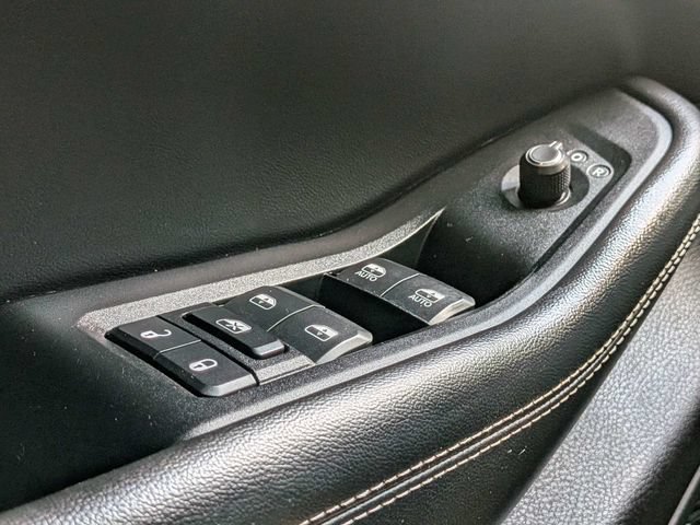 Used 2023 Jeep Grand Cherokee L Laredo AWD/4WD image 27
