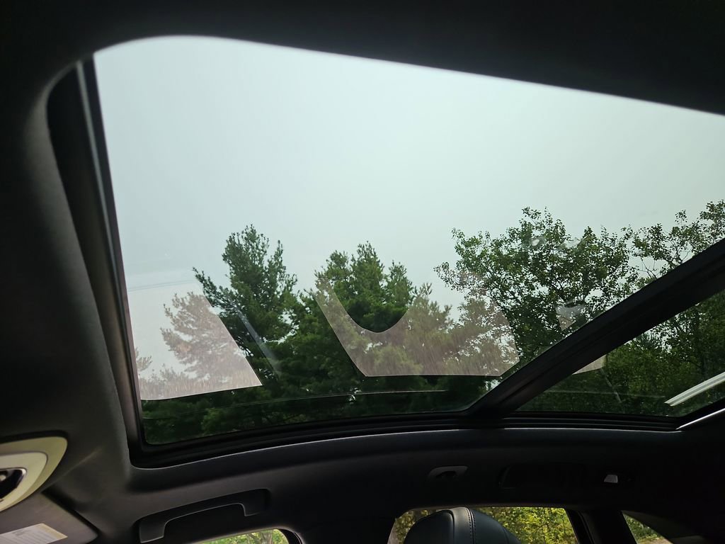 Used 2023 Porsche Macan image 11