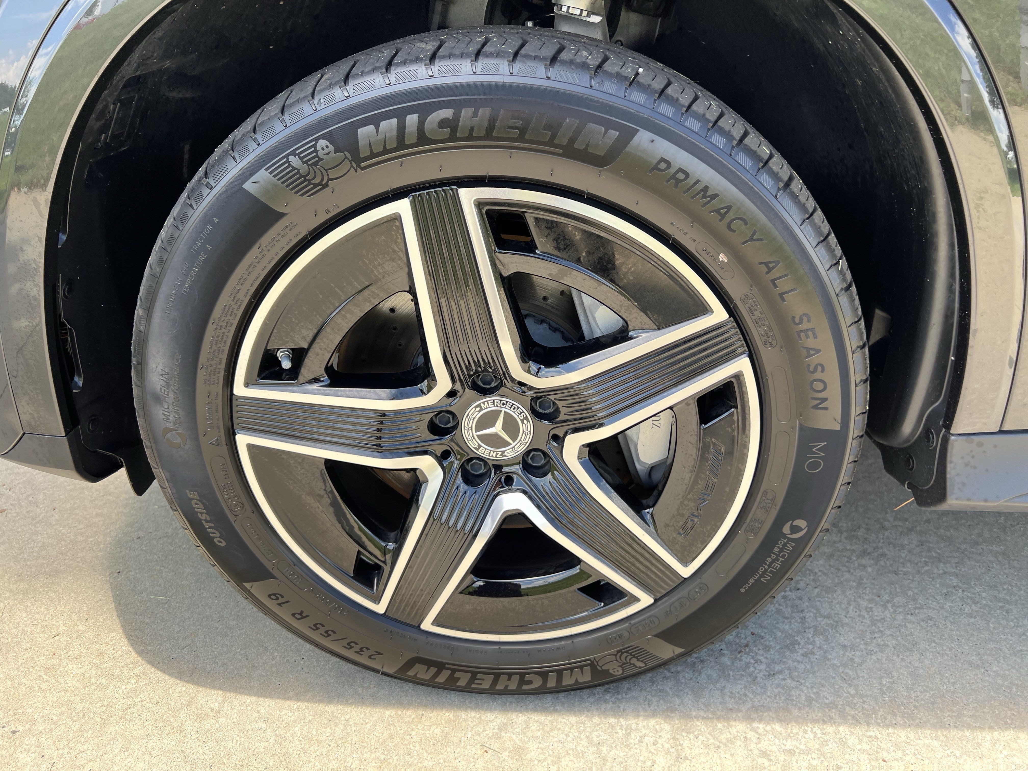 Certified 2025 Mercedes-Benz GLC 300 4MATIC w/ AMG Line image 13