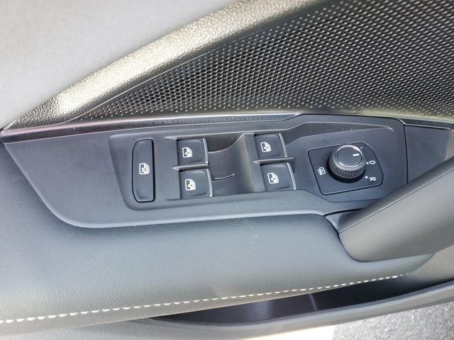 New 2026 Volkswagen Tiguan SE AWD/4WD image 16