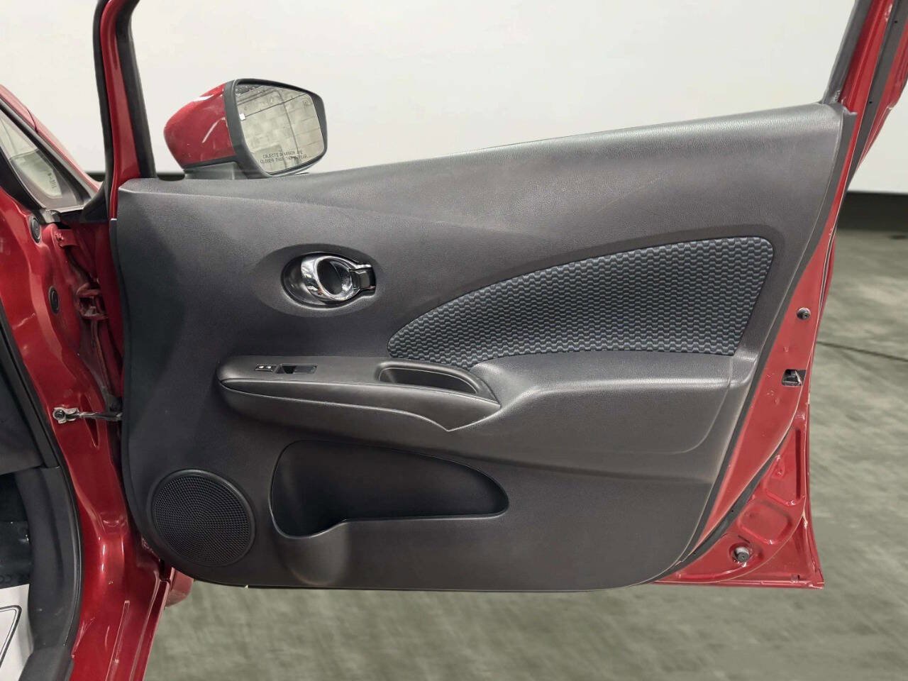 Used 2015 Nissan Versa Note SV image 18