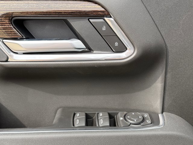 New 2026 GMC Sierra 1500 Elevation image 18