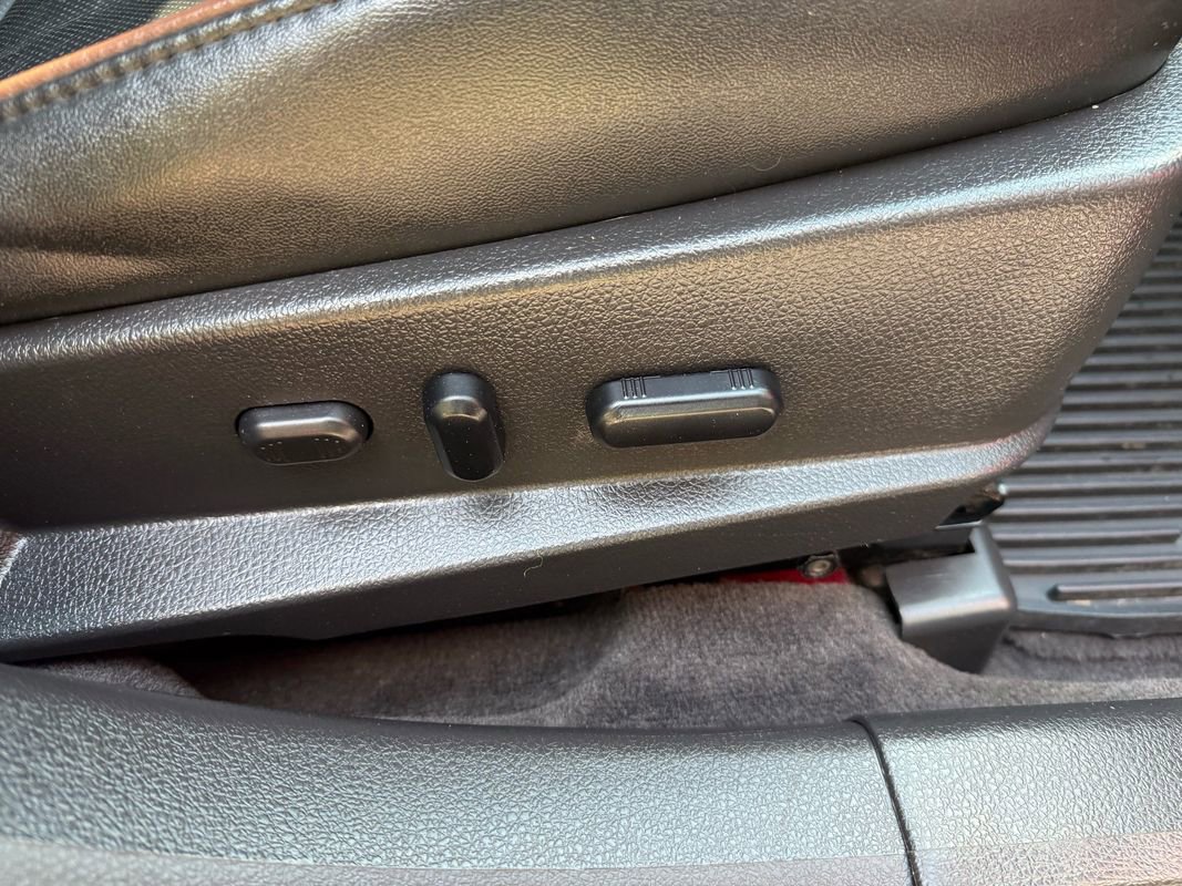 Used 2012 Lincoln MKZ FWD image 38