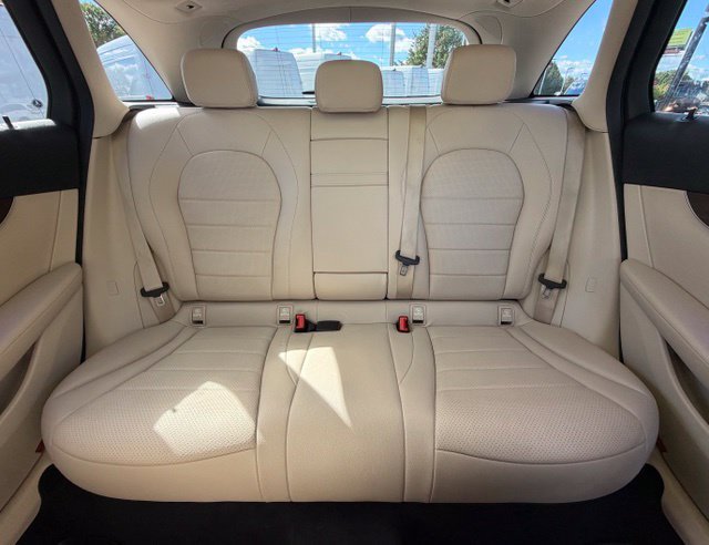 Used 2022 Mercedes-Benz GLC 300 4MATIC image 15