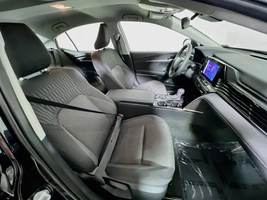 Used 2025 Toyota Camry LE FWD image 24