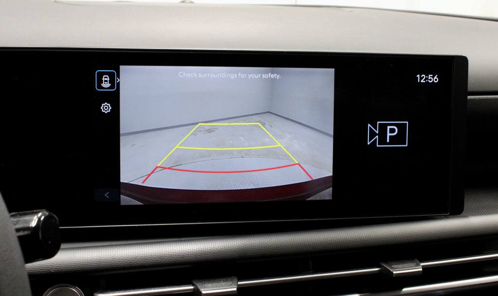 Certified 2025 Hyundai Tucson SE AWD/4WD image 2