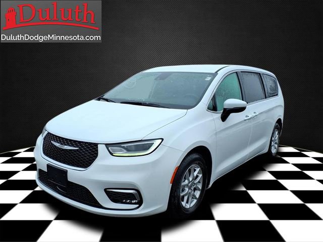 Used 2023 Chrysler Pacifica Touring-L FWD image 1