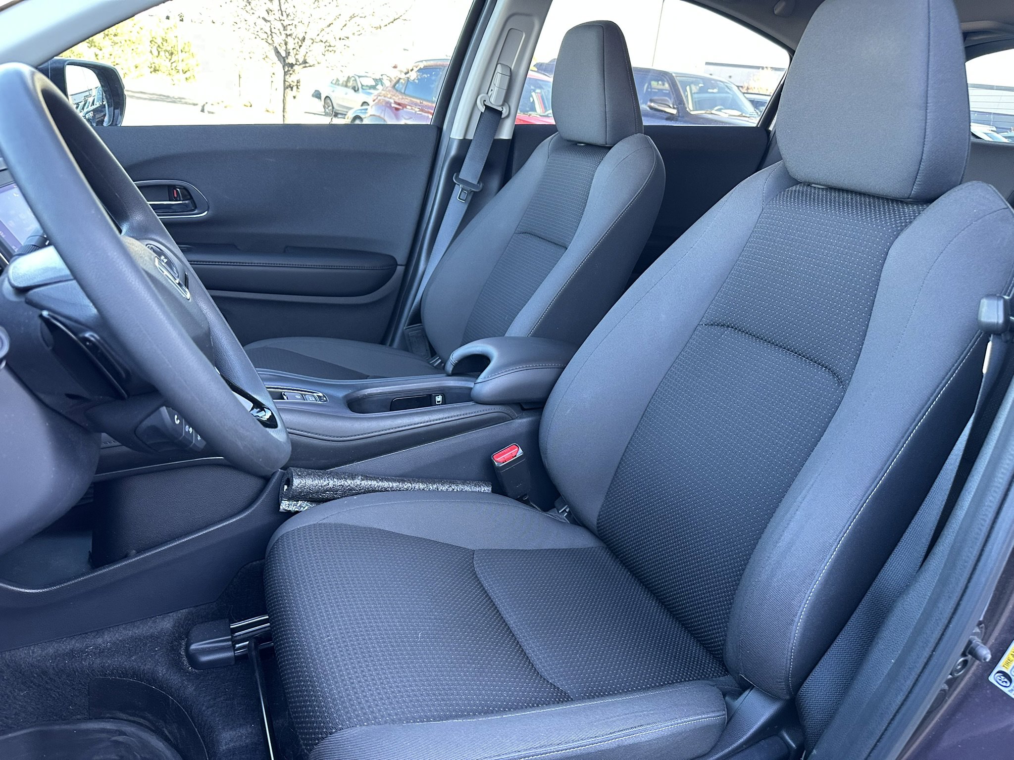 Used 2022 Honda HR-V EX image 9