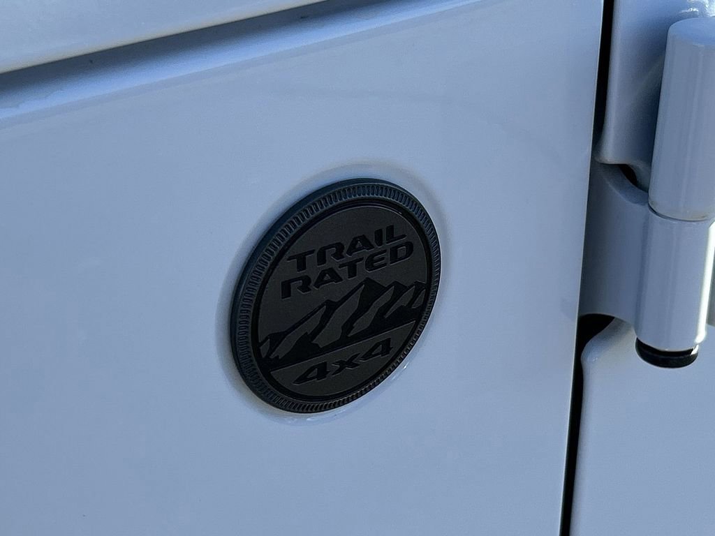 Used 2025 Jeep Wrangler Willys image 28