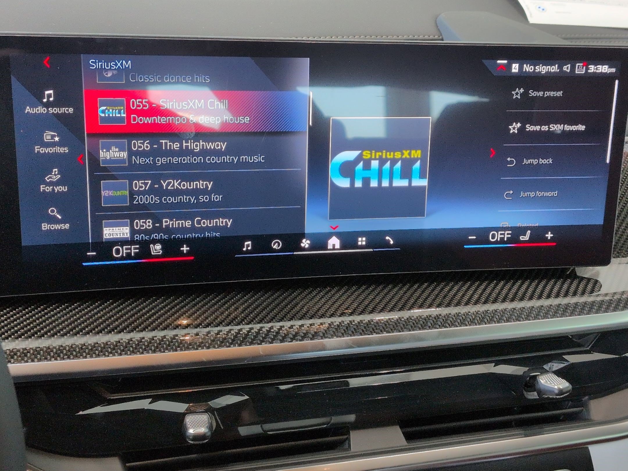 Used 2026 BMW X6 M60i w/ Dynamic Handling Package image 23