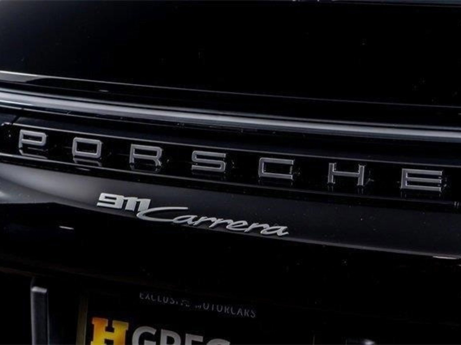 Used 2025 Porsche 911 Carrera RWD image 14