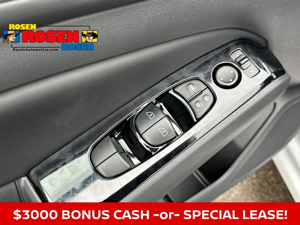 New 2025 Nissan Altima 2.5 SL image 11