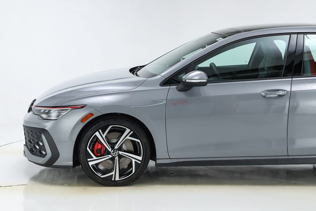 New 2025 Volkswagen GTI SE image 3