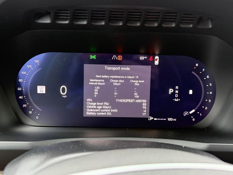 New 2026 Volvo XC90 B6 Plus w/ Protection Package Premier image 15