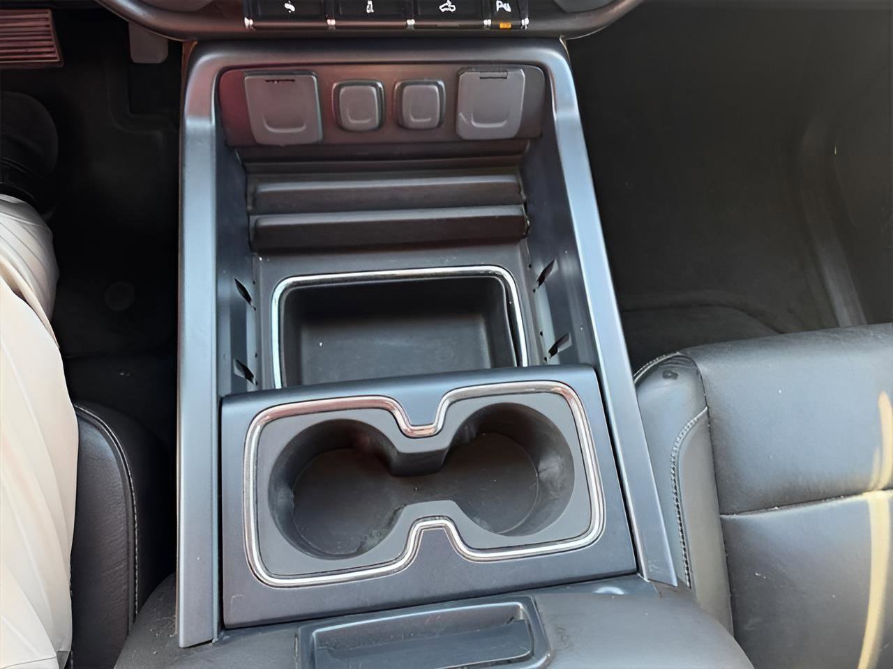 Used 2014 Chevrolet Silverado 1500 LTZ w/ LTZ Plus Package image 28