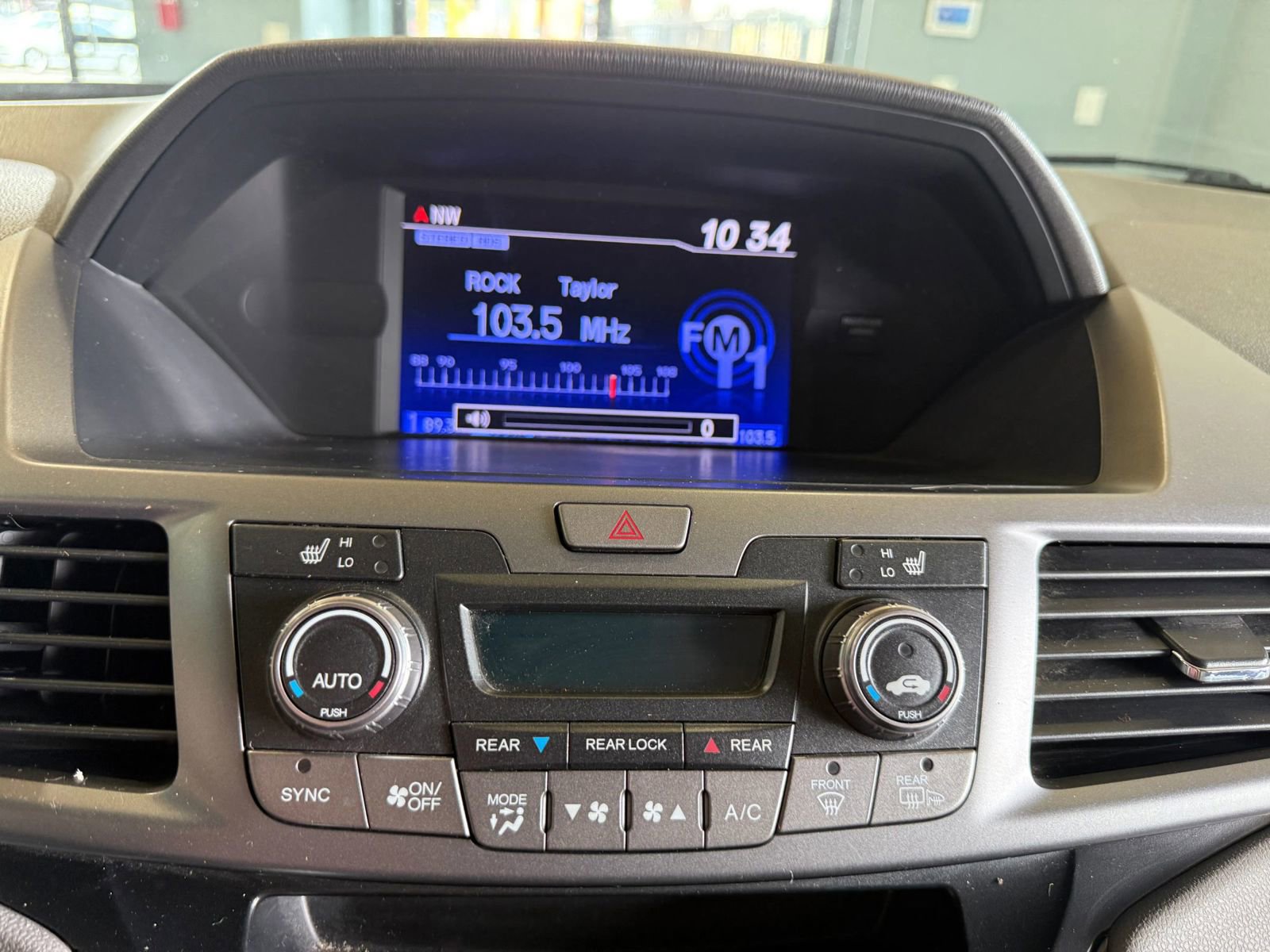 Used 2011 Honda Odyssey EX-L image 17