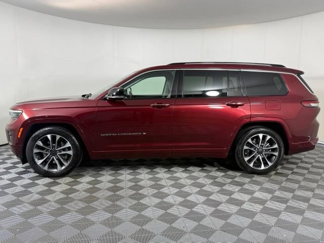 Used 2022 Jeep Grand Cherokee L Overland w/ Luxury Tech Group IV AWD/4WD image 3