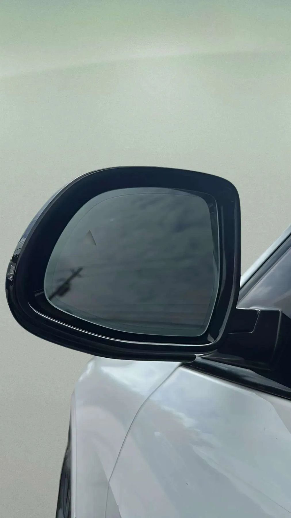 Used 2020 BMW X7 xDrive40i w/ M Sport Package image 5