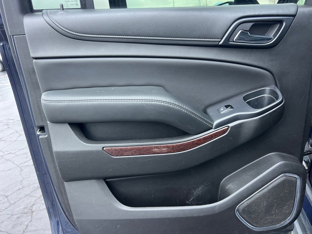 Used 2017 GMC Yukon XL SLT w/ Open Road Package image 12