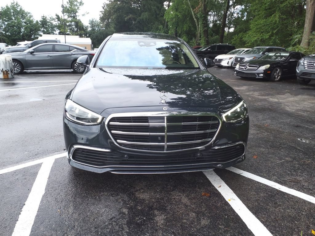 Used 2021 Mercedes-Benz S 580 4MATIC Sedan image 2