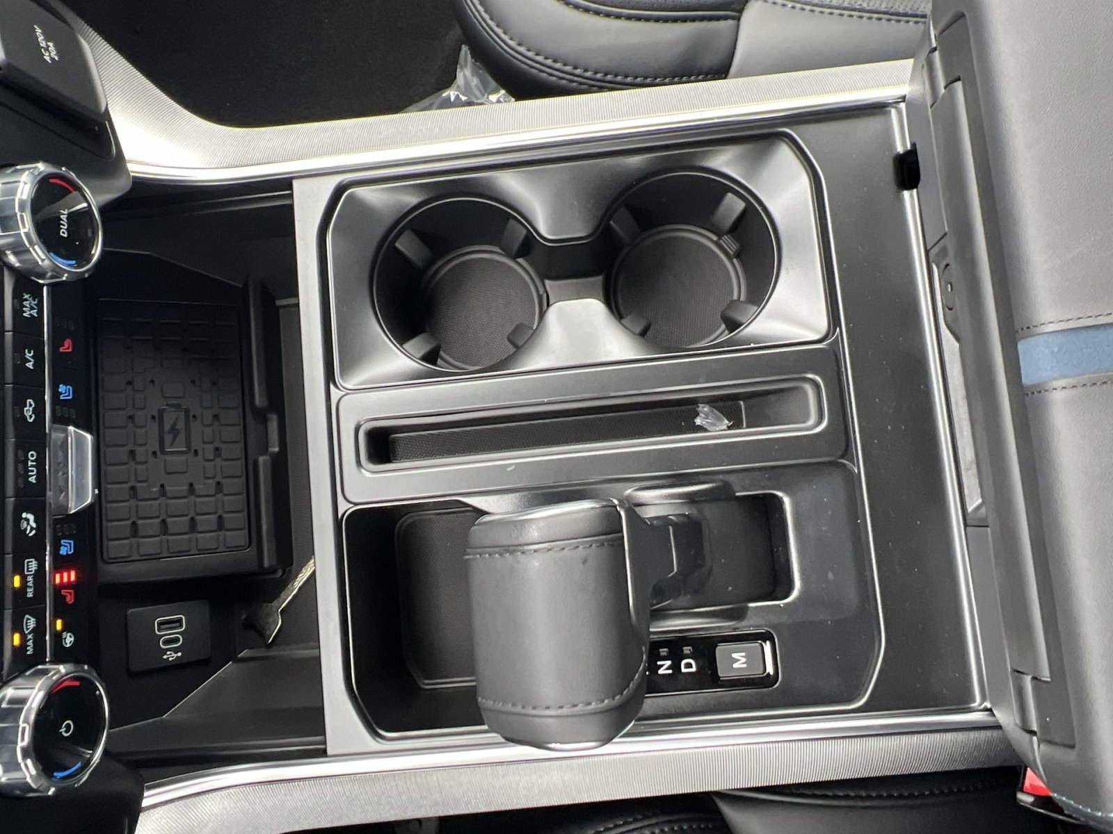 New 2025 Ford F150 Platinum w/ Equipment Group 702A High image 22