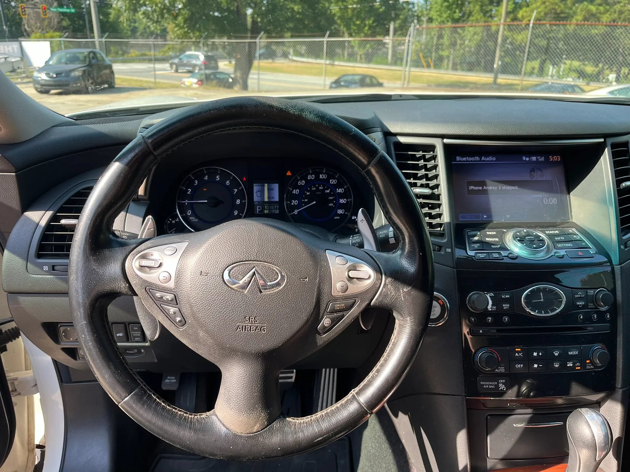 Used 2014 INFINITI QX70 AWD w/ Sport Technology Package image 9