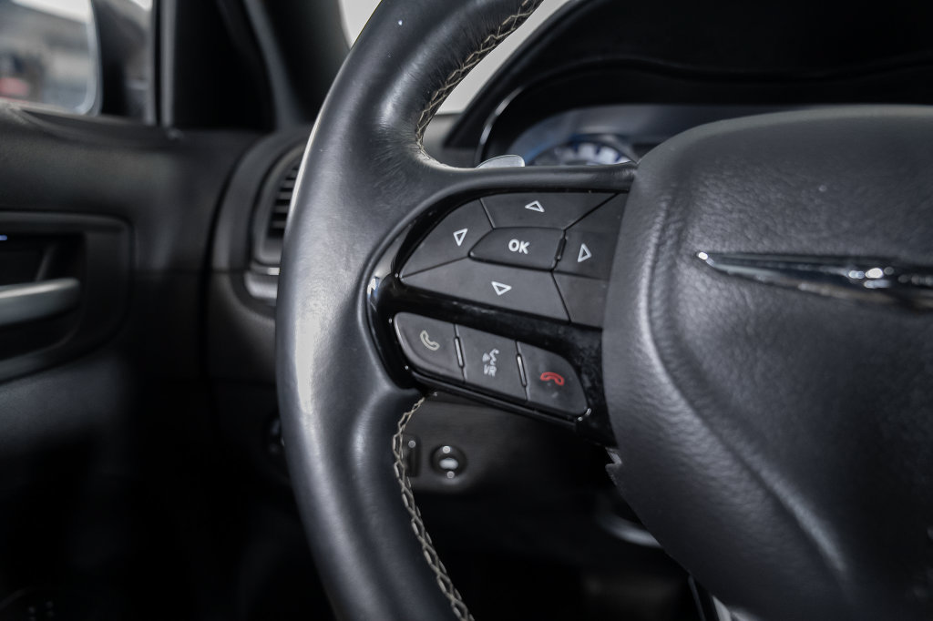 Used 2015 Chrysler 300 S AWD/4WD image 31