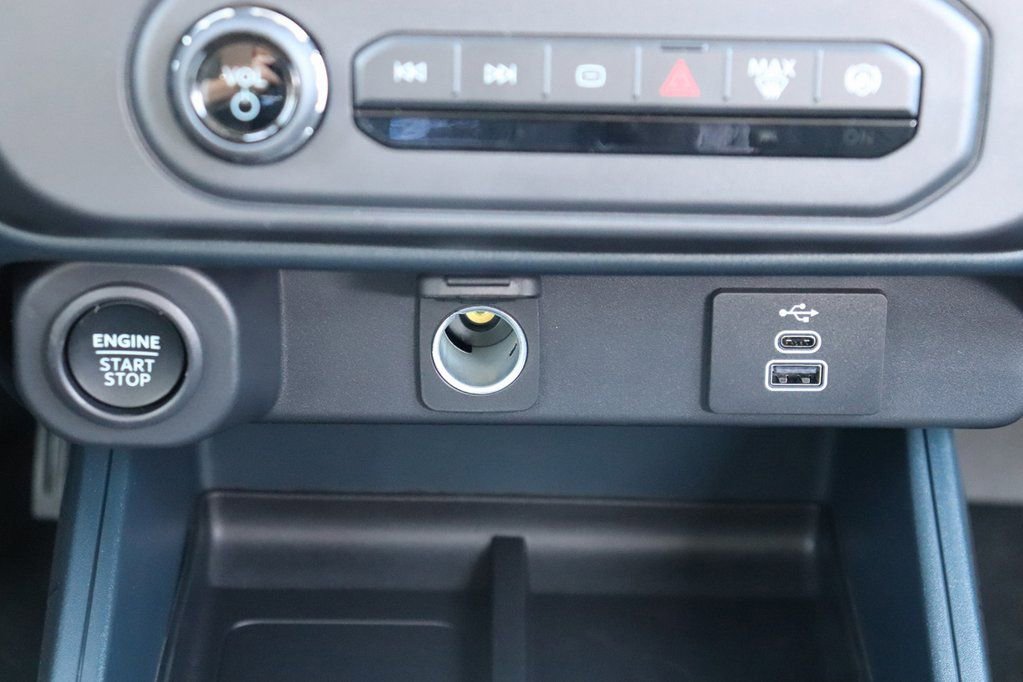 New 2025 Ford Maverick XLT w/ XLT Luxury Package image 17