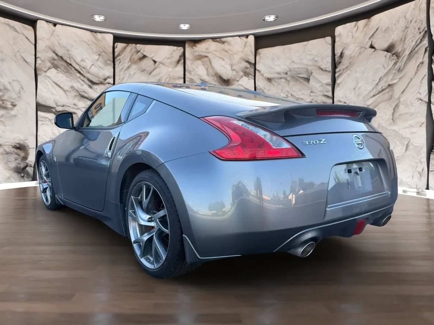 Used 2014 Nissan 370Z Touring w/ Sport Package RWD image 6